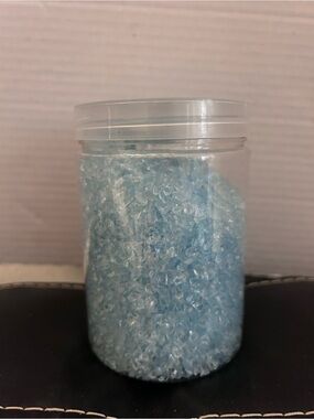 Ashland light blue crushed glass decorative filler 24 oz/680 g